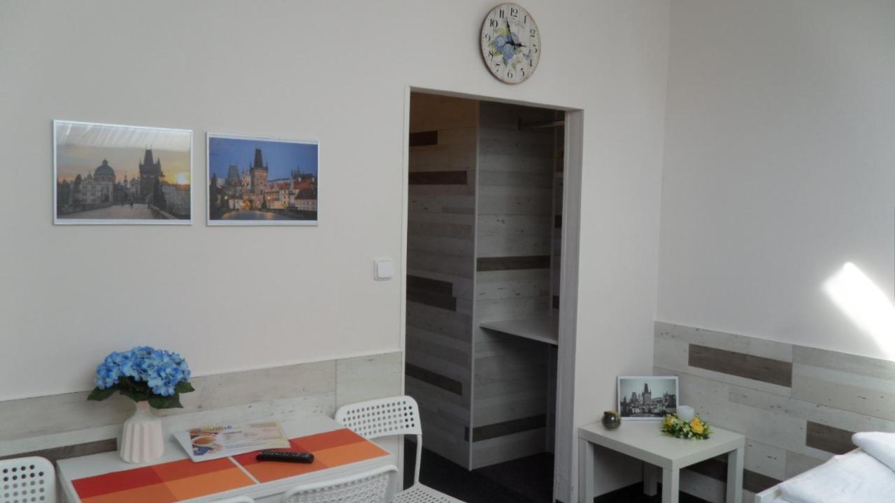 Kajetanka Appartement Praag Buitenkant foto